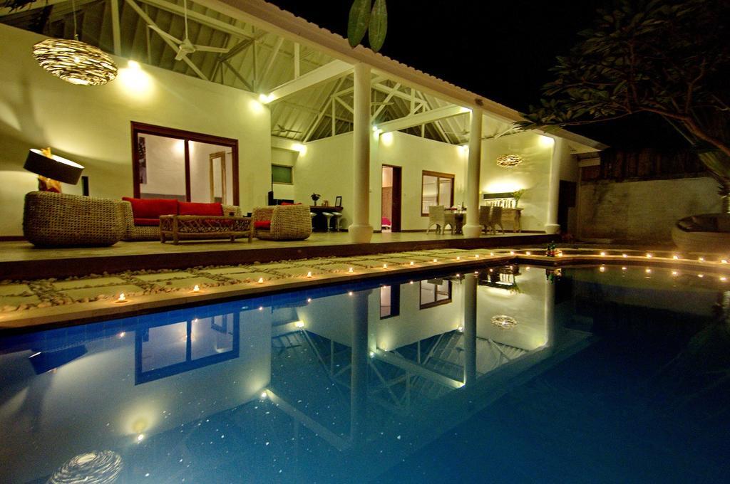 Villa Camelia Seminyak Esterno foto