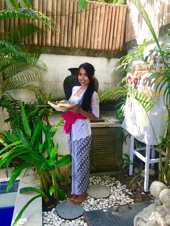 Villa Camelia Seminyak Esterno foto