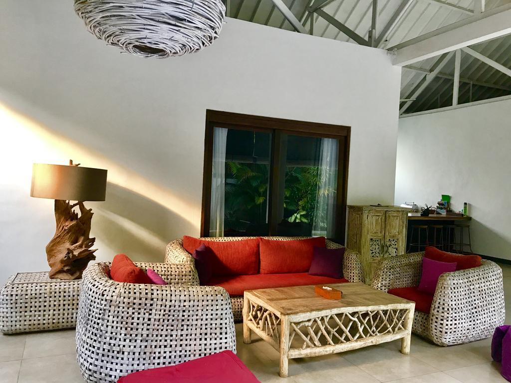 Villa Camelia Seminyak Esterno foto
