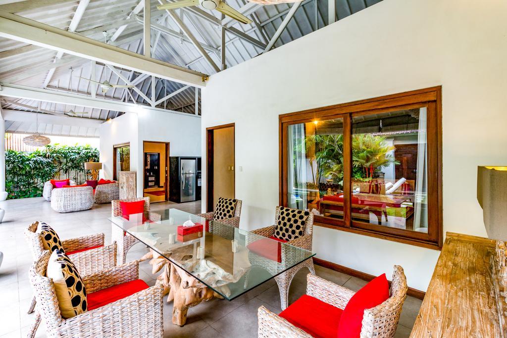 Villa Camelia Seminyak Esterno foto