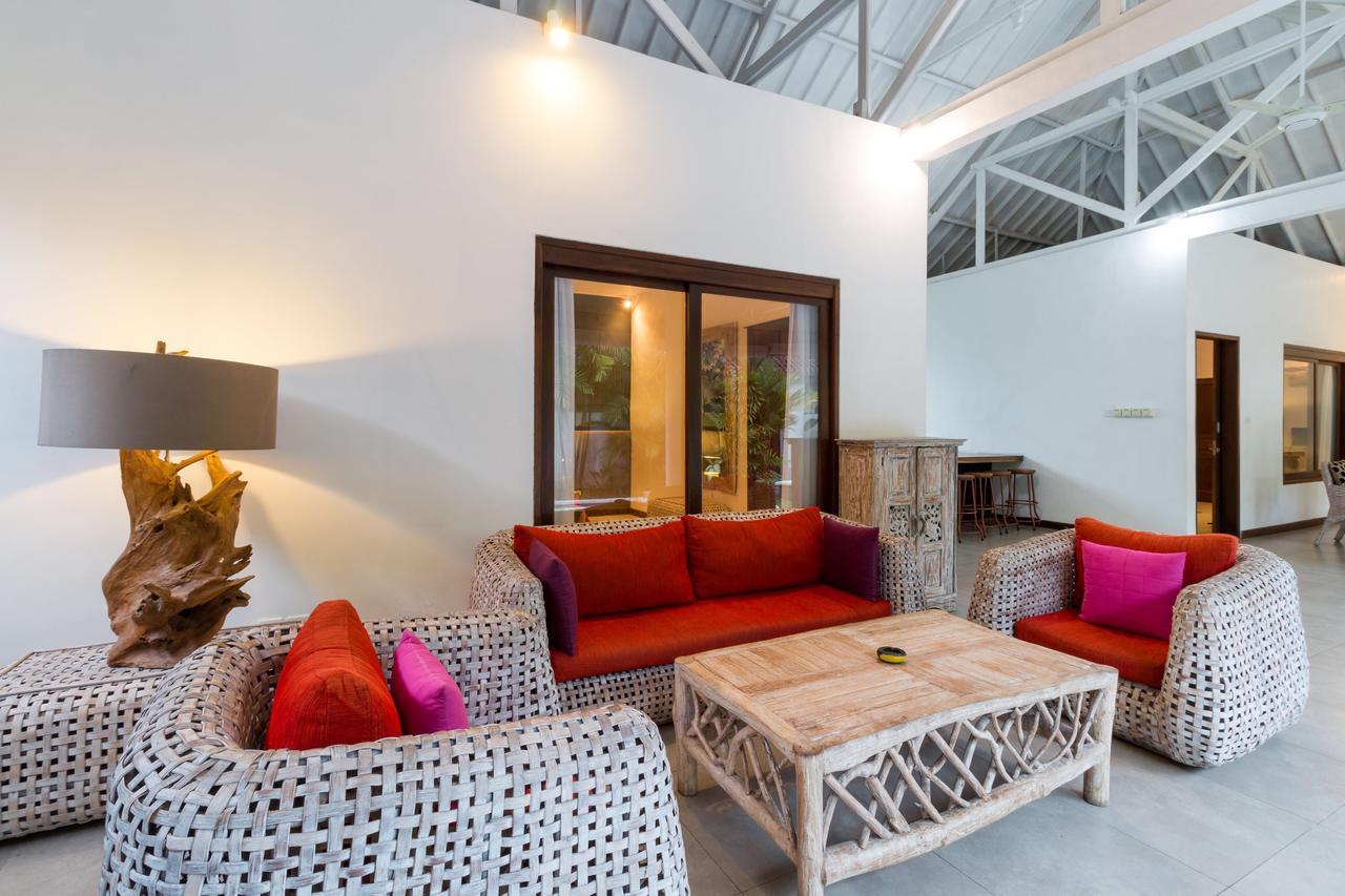 Villa Camelia Seminyak Esterno foto