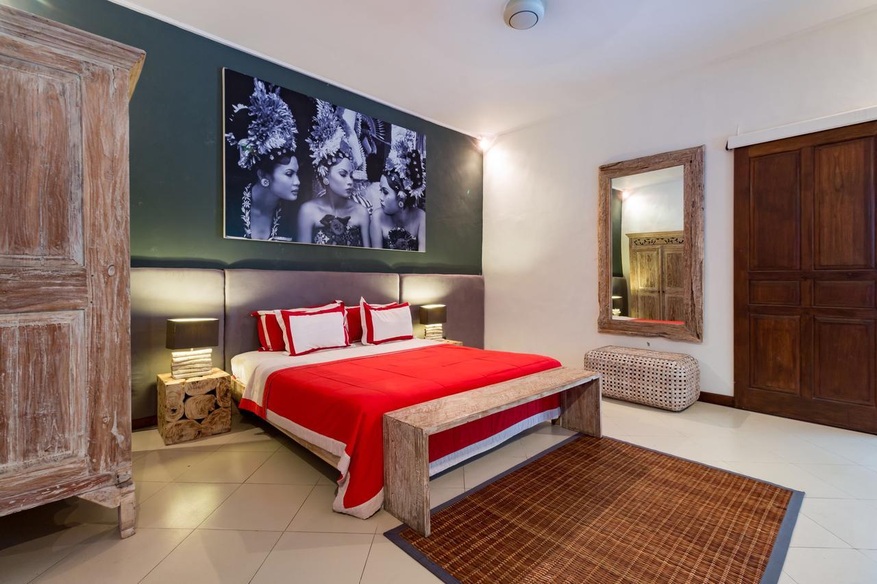 Villa Camelia Seminyak Esterno foto
